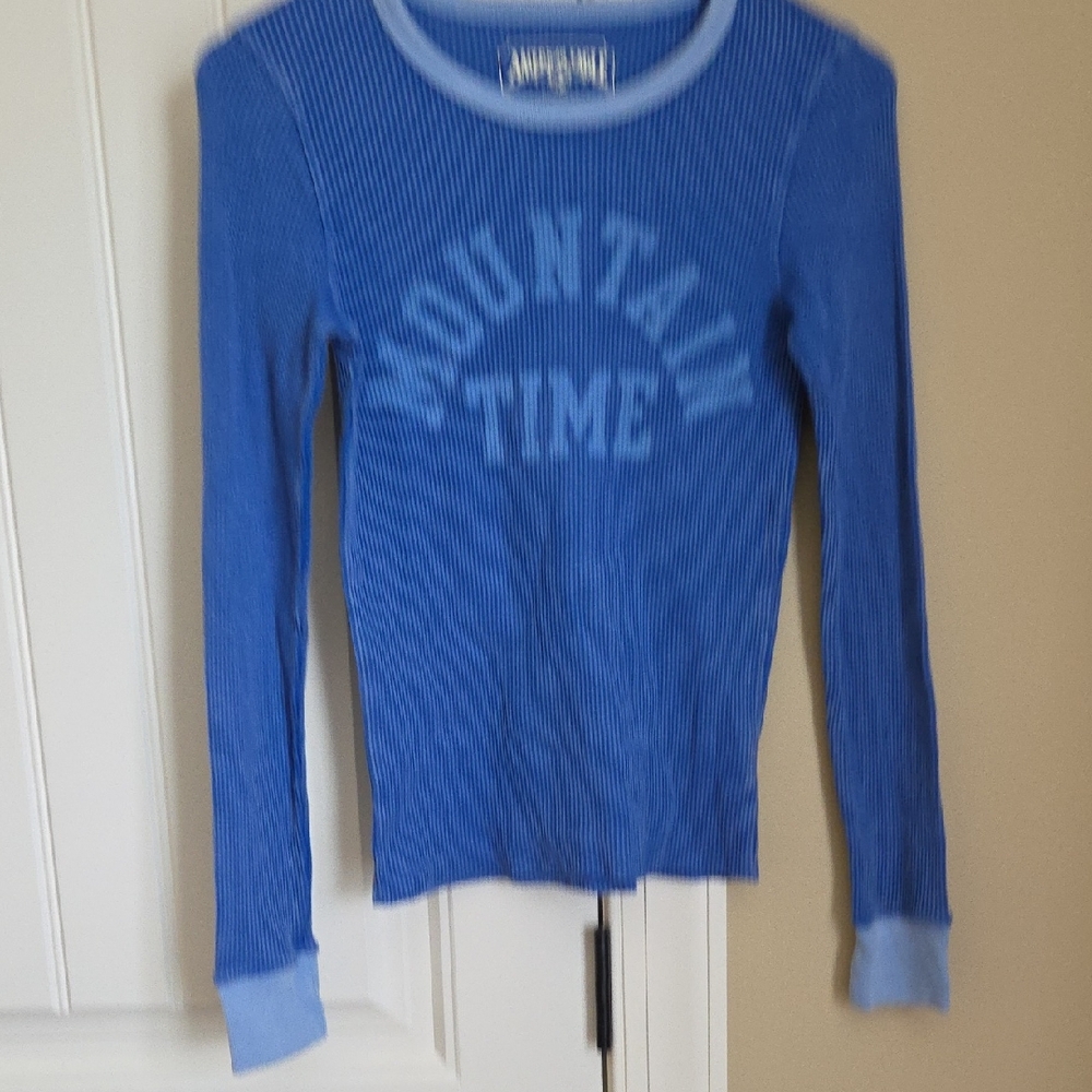 American Eagle Blue Graphic Shirt